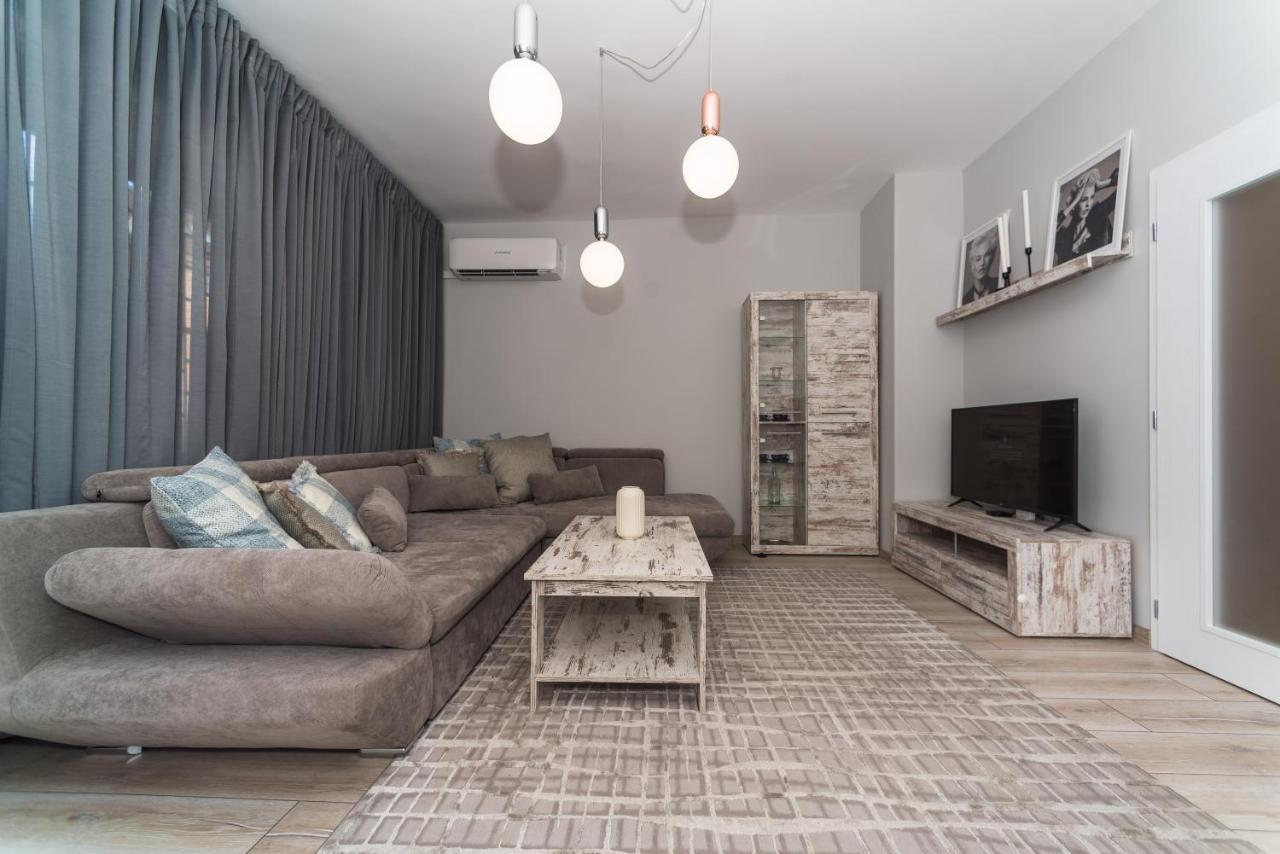 Апартаменты Fashionable 1Bd Flat In The Centre Of Пловдив Экстерьер фото